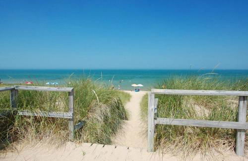 Lakeside Loft - Walk to Lighthouse County Park - Photo 20