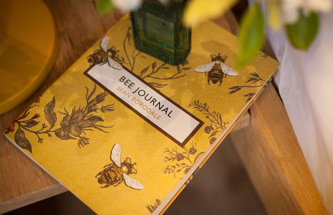 Luxury Shepherd's Hut Style Cabin With Views - Photo 9