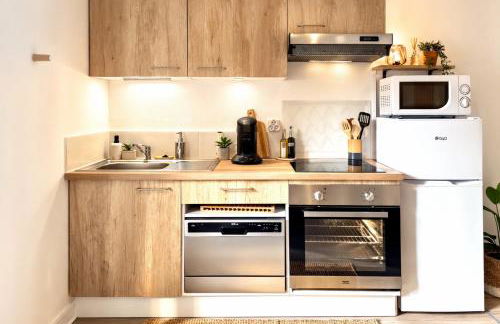 Terrasse privée - Centre Valence - Gare 5 min - Wifi rapide - Foto 8