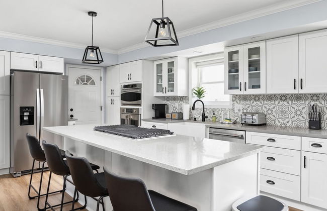 Hometown Hideaway - 4BR 2 5BA Pool Game Room - Foto 4