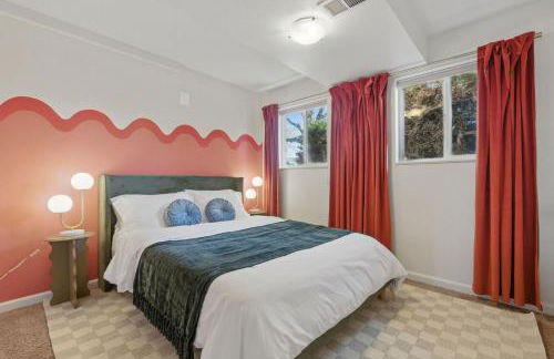 Spacious 4BD - Backyard BBQ, Fire Pit & Mini Golf - Foto 32