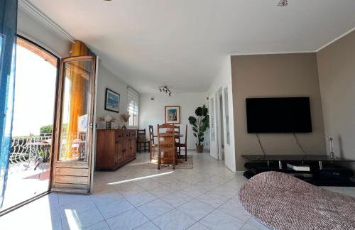 villa vue mer avec piscine et jardin arboré - Foto 24