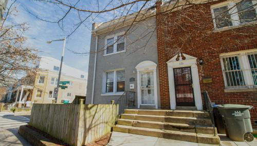 The Gray Corner House by Gallaudet 3 BR 2 BA - Foto 1