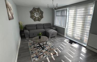 Modern 3-Bed Family Home in Quiet Sheffield Area - Foto 2