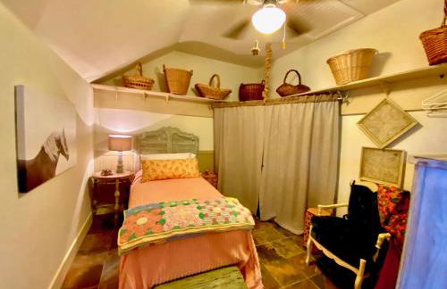 V700 Ranch Stays (Guesthouse)-A Tucked Away Gem - Foto 47