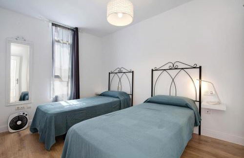 Penthouse 3A - Photo 16