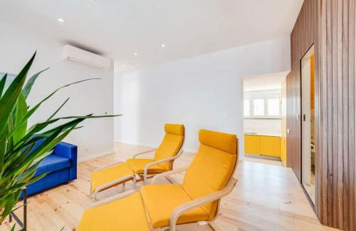 Cozy Coastal Getaway 3BR Apartment in Estoril - Foto 11