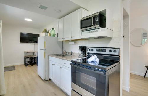 Charming Studio with Pool and Table Rock Lake Access! - Foto 2