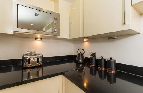 In the middle of Cardiff City centre - Foto 6