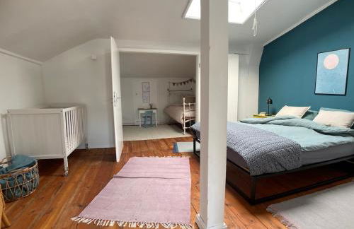 Helle Dachgeschosswohnung mit großer Südterrasse - Foto 16