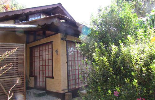 Chalé Pakere Montanha Lumiar - Conforto a mais de 1000 metros de altitude junto a natureza, wifi, piscina, sauna e água de nascente - locação do chalé sem prestação de serviços - Foto 2