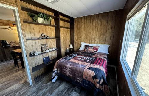 Cozy Creekside Cottage with Deck and Fire Pit in Camp Verde, Arizona - Foto 6