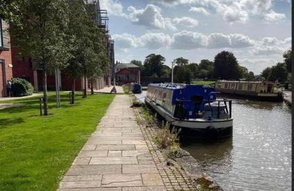 Chester City Centre Waterfront Apartment - Photo 11