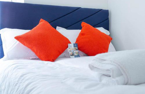 5BR House, Free Parking, Fast Wi-Fi, Sleeps 10 - Foto 1