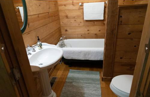 Serene Bourbon Cabin - Foto 8