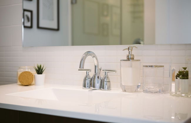 QuickStay - Beautiful Toronto Condo, City Views - Foto 20