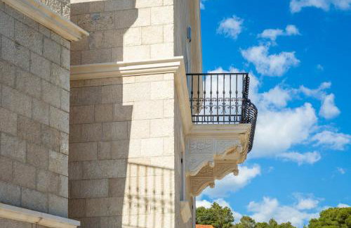 Luxury Stone Villa Nevija with heated pool - Photo 17