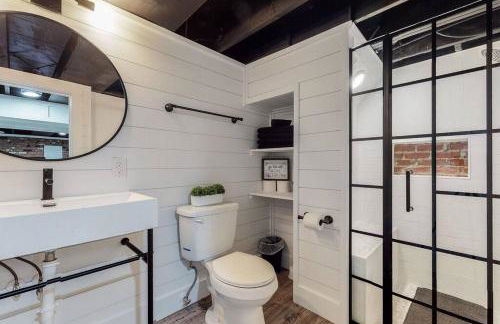 Steps to the HOF-Football Fans Dream Stay - Foto 31