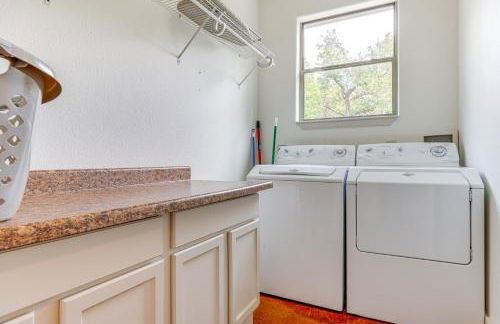 San Marcos Home with Fire Pit about 10 Mi to Downtown! - Photo 16