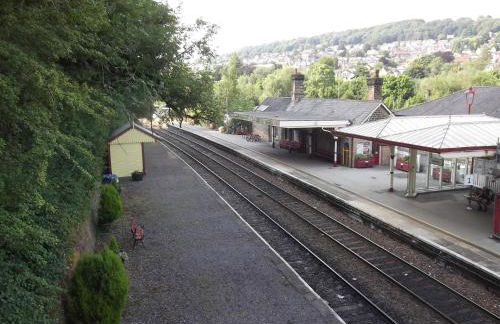 Hall Dale View near Matlock & Peak District - Photo 44