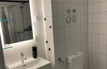 Gesamte Wohnung kontaktlos Nähe Messe Expo Plaza mit Netflix - Foto 14