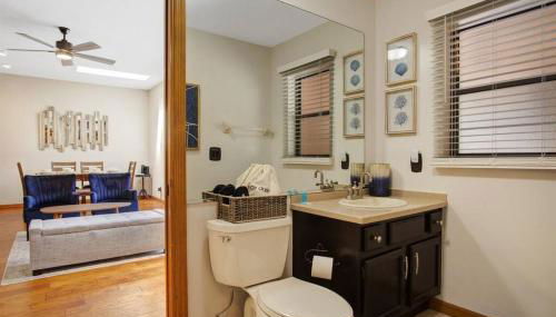 Family Friendly Pool Paradise Retreat Near Beaches - Foto 5