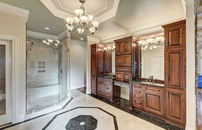 Lakefront Home Private Dock, Tiki Bar, Firepit Shore to Please by Avantstay - Foto 35