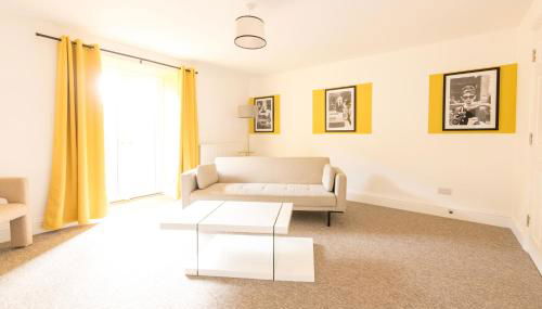 Luxury Breakfast at Tiffany's with FREE PARKING by Prescott Apartments - Foto 4