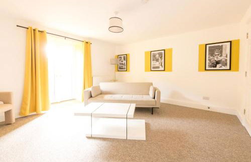 Luxury Breakfast at Tiffany's with FREE PARKING by Prescott Apartments - Foto 4