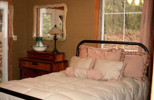 Secluded Forest Cabin Rental with Seasonal Pool near Natchez, Mississippi - Foto 5