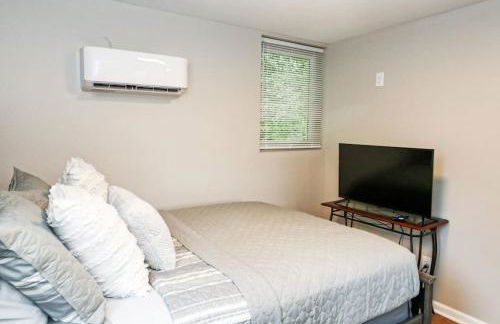 Newly Renovated Small Town Retreat - Foto 14