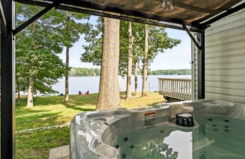 Picture Perfect Dual Home on the Lake - Foto 8