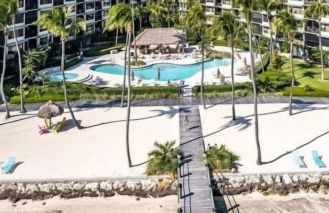 Beautiful Unit In One Of The Most Prestigious Condo Complex In Islamorada 2 Bedroom Condo by RedAwning - Photo 19