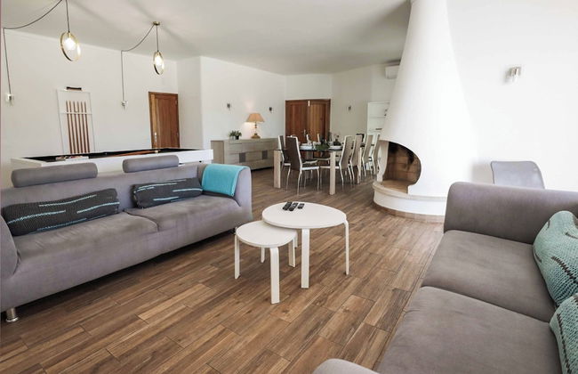 Villa Namora - Photo 2