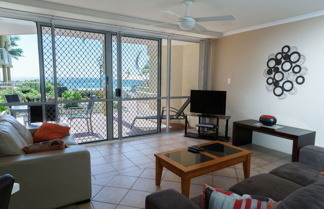 Crystal Beachfront Apartments - Foto 7