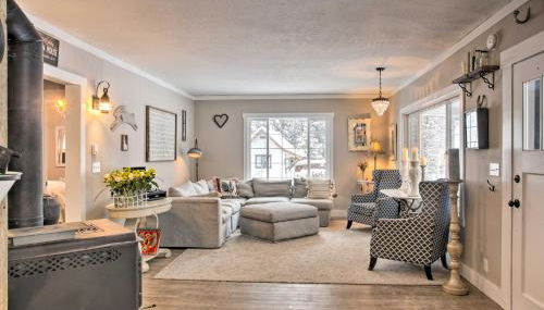 Modern Farmhouse with Movie Room - 6 Mi to Lake! - Photo 5