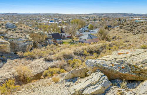 Trail Access On-Site! Scenic Rock Springs Getaway - Foto 2