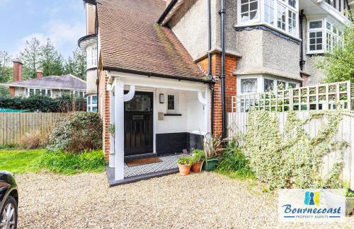 THE HIDE OUT by BOURNECOAST - A Stylishly Furnished Apartment with Parking - FM8444 - Foto 19