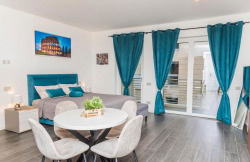 The Rabbit Hole - Photo 10