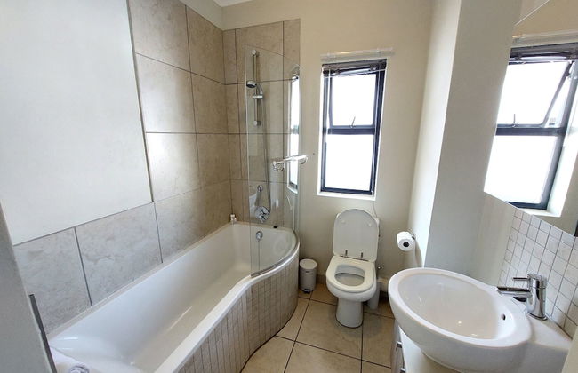 Zwelakho Luxury furnished apartments - Photo 29