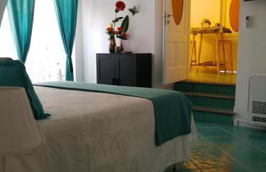 Amalfi Small Wonder Tiny Town House - Foto 17