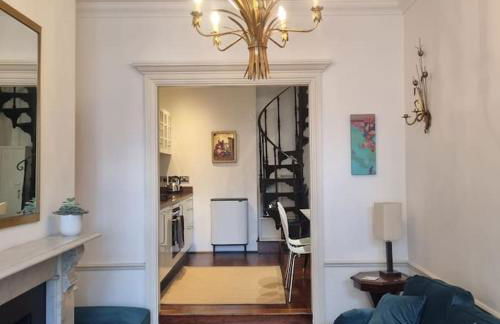 The Mews House - Photo 2