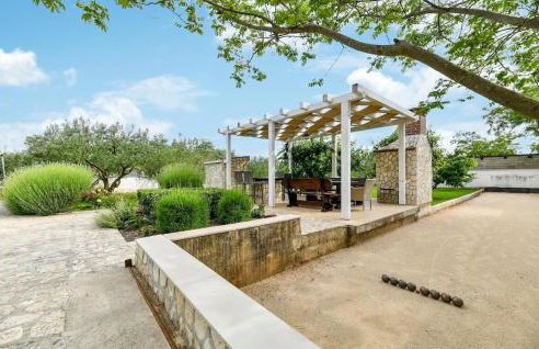 Six-Bedroom Holiday Home In Sv Filip I Jakov - Foto 10