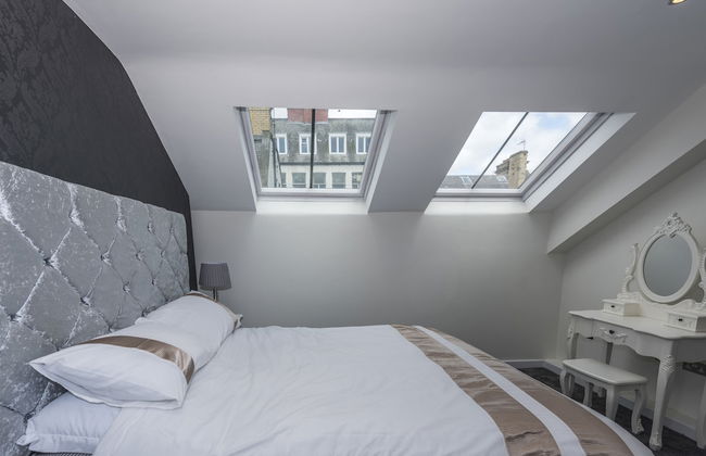 Union Bank Apartments - Photo 7