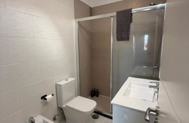 Seaside Paradise - 2 Bedroom apartment with Ocean Views & Air Conditioning in Playa San Juan - Foto 28