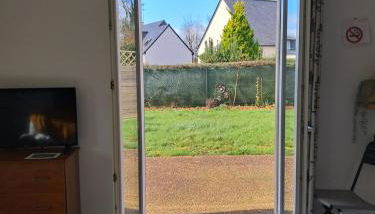 Appartement au RDC avec jardin clos, au calme. - Foto 2