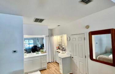 Beautiful Newly Remodeled Mini Suite at Sea Trail Resort - Foto 3