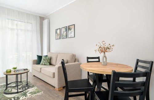 Prestigious Apartment with Terrace and Parking Close to the Airport Poznań by Renters Prestige - Foto 7