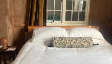 The Sandwich Hideaway - Photo 3