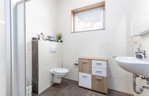 Nice Bungalow in Hallschlag Near the Lakebeach - Foto 86